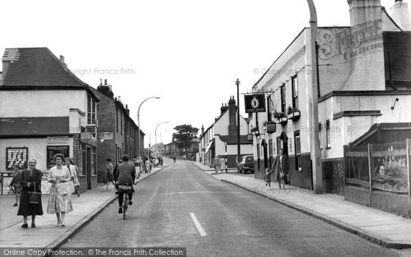 Photo of Aveley, High Street c1960