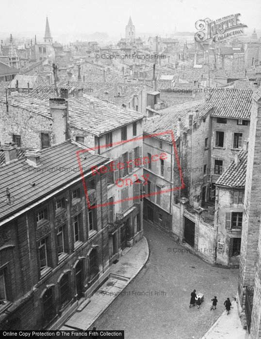 Photo of Avignon, 1939