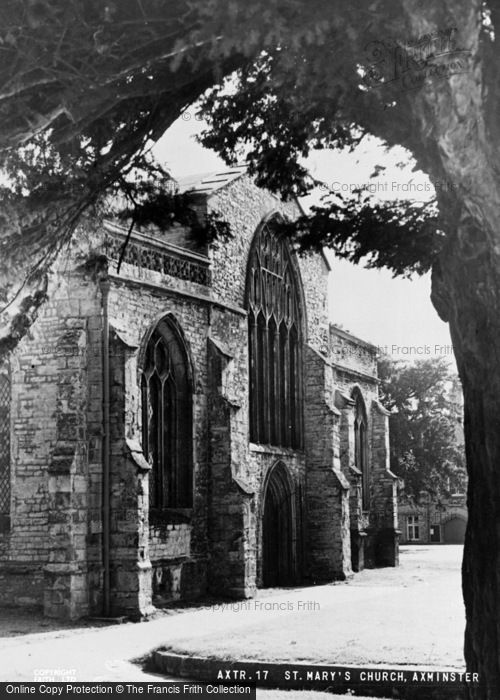 Photo of Axminster, St Mary's Church c.1940