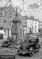 Trinity Square, The Drinking Fountain c.1940, Axminster
