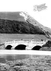 The Bridge 1895, Axmouth