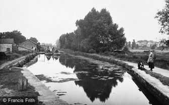 Aylesbury, the Aylesbury Arm, the Grand Union Canal 1921
