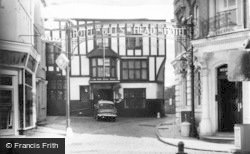The Bull's Head Hotel c.1965, Aylesbury