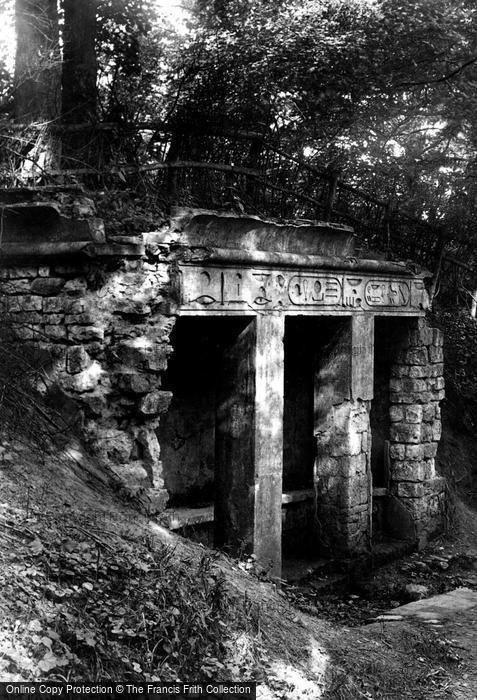 Photo of Aylesbury, The Egyptian Well, Hartwell 1901