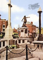 The War Memorial And John Hampden Statue c.1955, Aylesbury