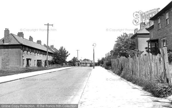 Photo of Aylesham, Queens Road c.1955