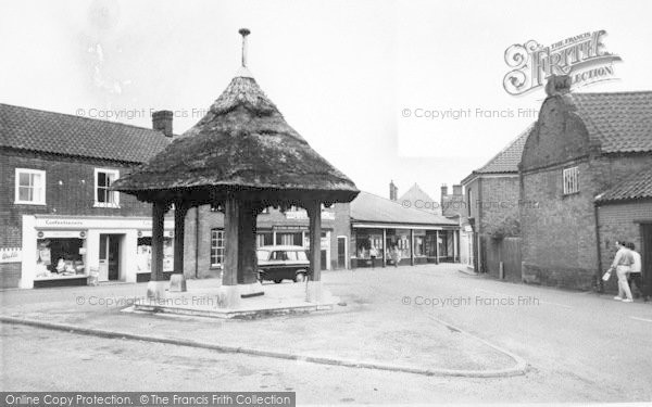 Photo of Aylsham, Village Pump c.1965