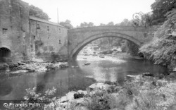 Bridge And Upper Falls c.1960, Aysgarth