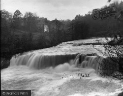 Lower Falls c.1935, Aysgarth