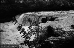 Middle Falls c.1960, Aysgarth
