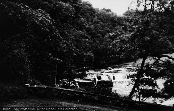Photo of Aysgarth, The Upper Falls c.1935