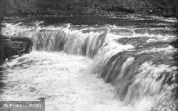 Upper Falls c.1932, Aysgarth