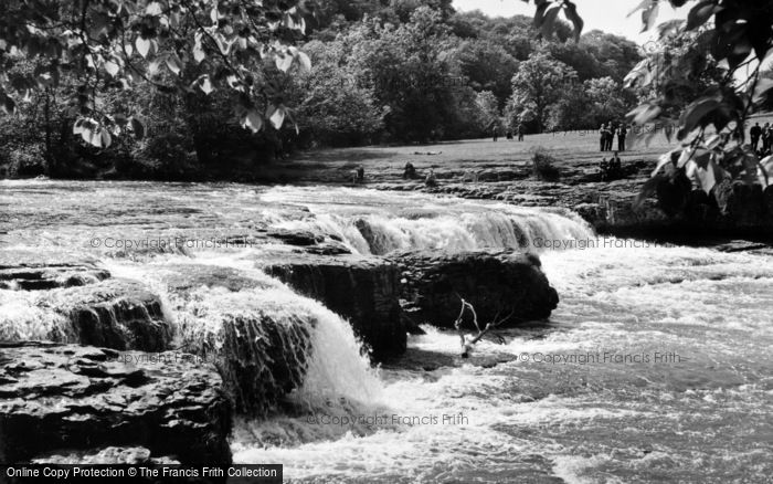 Photo of Aysgarth, Upper Falls c.1960
