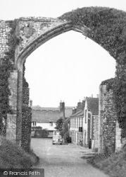 Abbey Gateway c.1955, Bacton