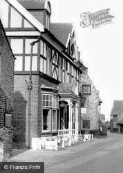 The King's Arms c.1955, Bacton