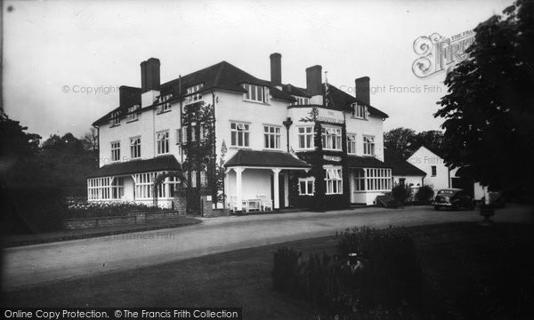 Photo of Bagshot, Cricketer's Inn 1939