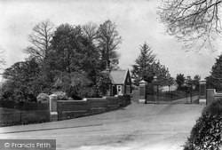 Park Lodge 1909, Bagshot