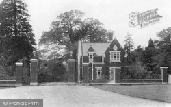 Park Lodge 1909, Bagshot