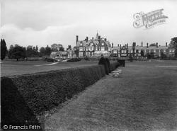 Park South 1927, Bagshot