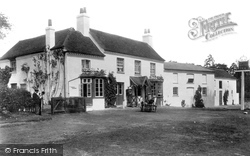 The Cricketers 1901, Bagshot