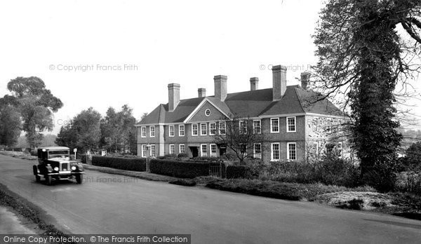 Photo of Bagshot, the Police Station and London Road 1928