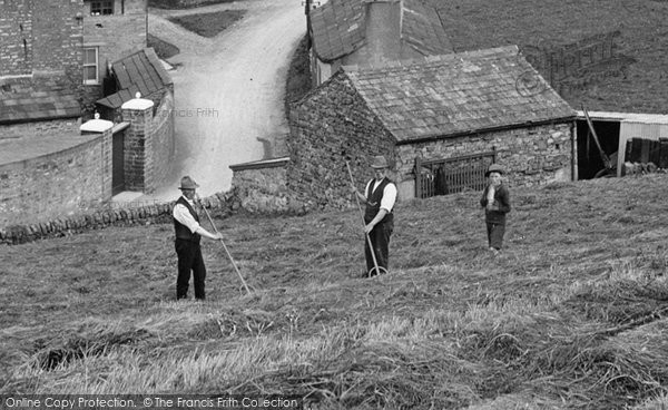 Photo of Bainbridge, Turning The Hay 1924