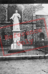 Statue Of Rev Thomas Charles 1935, Bala
