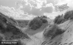 The Dunes 1954, Bamburgh