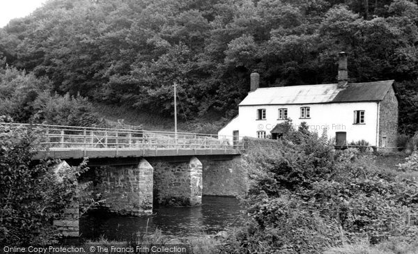 Photo of Bampton, Halfpenny Bridge c.1955