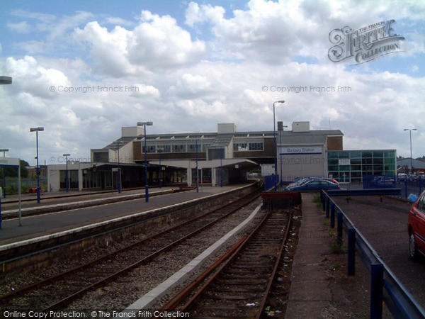 Photo of Banbury, Railway Station 2004