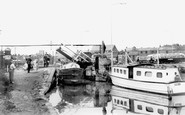 Banbury, the Canal c1965