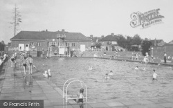 The Swimming Pool c.1955, Banbury