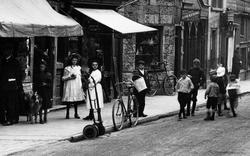 Children In High Street 1908, Bangor