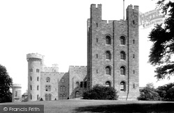 Penrhyn Castle 1890, Bangor
