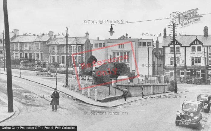 Photo of Bargoed, Hanbury Square c.1950