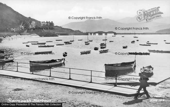 Photo of Barmouth, Harbour c.1935