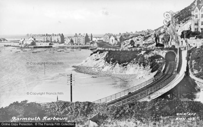 Photo of Barmouth, Harbour c.1935