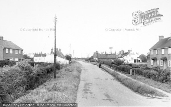 Photo of Barmston, Main Street c.1960
