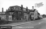 Ye Olde Bell Hotel c.1960, Barnby Moor