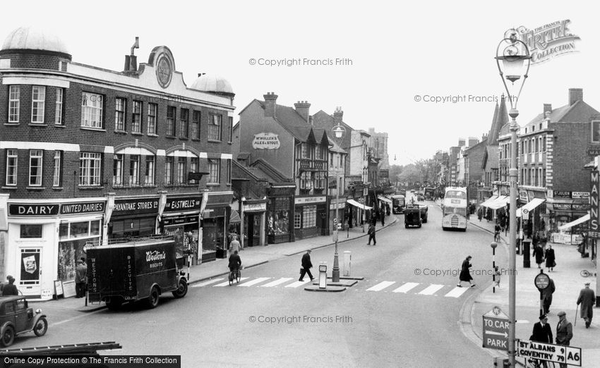 Barnet, High Street 1950