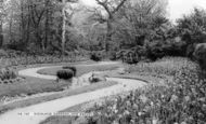 Barnet, Highland Gardens, New Barnet c1960