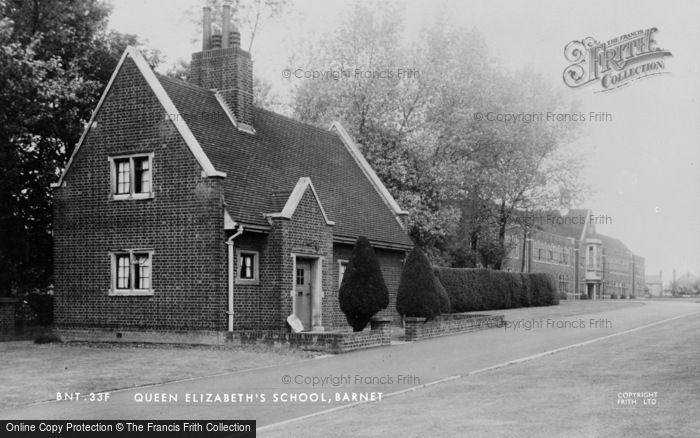 Photo of Barnet, Queen Elizabeth's School c.1953