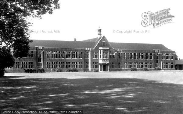 Photo of Barnet, Queen Elizabeth's School for Boys c1953