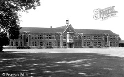 Barnet, Queen Elizabeth's School for Boys c1953