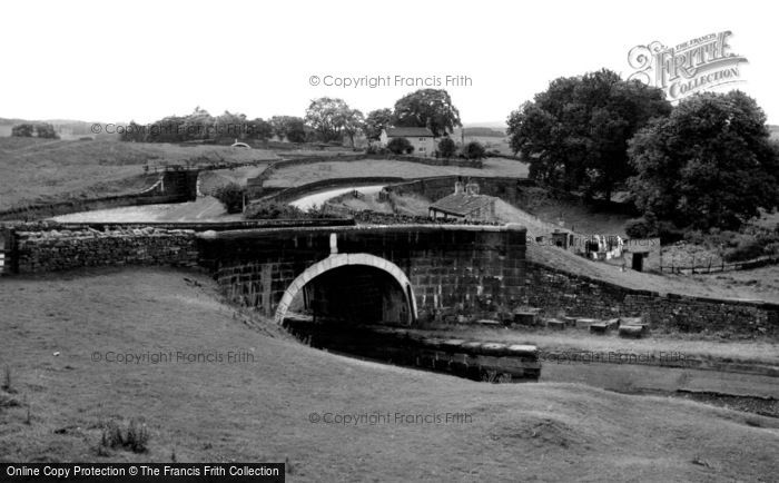 Photo of Barnoldswick, The Locks c.1955