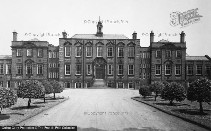 Photo of Barnsley, The Girls' High School c.1950