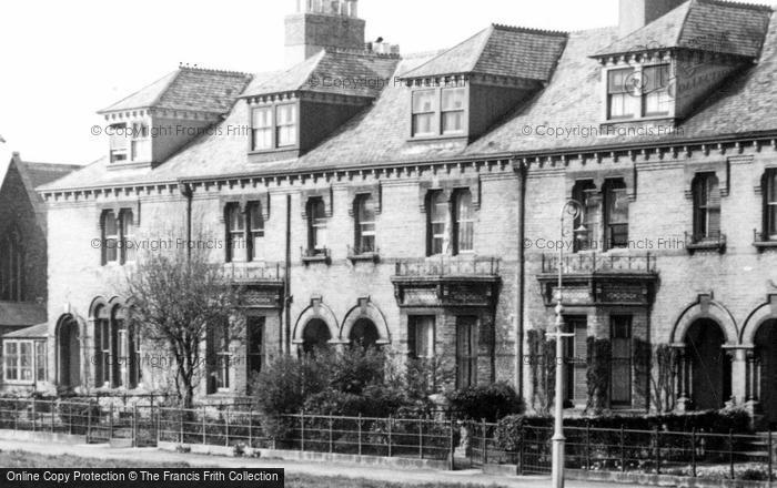 Photo of Barnstaple, Ebberly Lawn c.1950