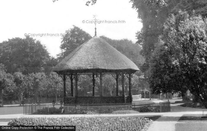 Photo of Barnstaple, Rock Park Thatched Bandstand 1935