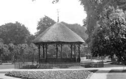 Rock Park Thatched Bandstand 1935, Barnstaple