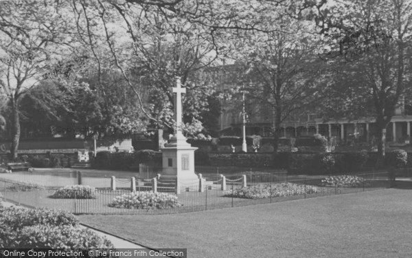 Photo of Barnstaple, The 1914 Memorial c.1950